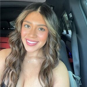 Meet your Posher, Valerie